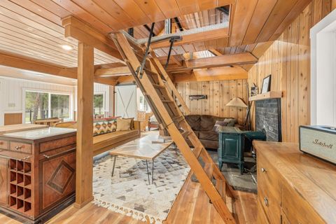 Tiny photo for 51970 Old Wickiup Road, La Pine, OR 97739 (MLS # 220186066)