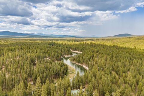 Tiny photo for 51970 Old Wickiup Road, La Pine, OR 97739 (MLS # 220186066)