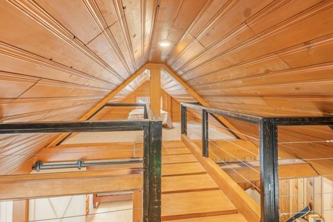 Tiny photo for 51970 Old Wickiup Road, La Pine, OR 97739 (MLS # 220186066)