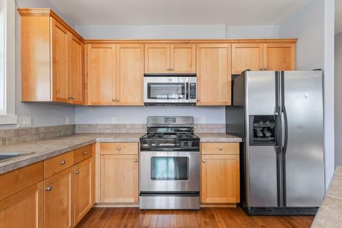 Tiny photo for 1082 SE Yarrow Avenue, Madras, OR 97741 (MLS # 220215602)