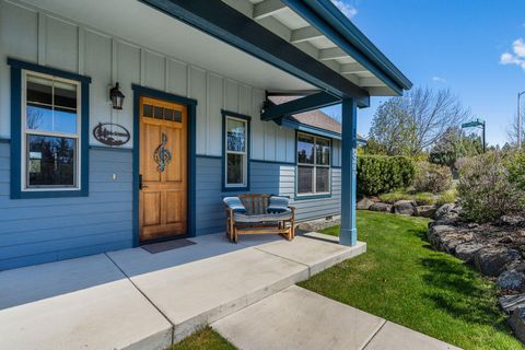 Tiny photo for 1082 SE Yarrow Avenue, Madras, OR 97741 (MLS # 220215602)