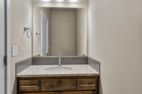 Tiny photo for 4980 SW Zenith Avenue, Redmond, OR 97756 (MLS # 220212433)