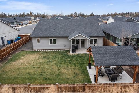 Tiny photo for 4980 SW Zenith Avenue, Redmond, OR 97756 (MLS # 220212433)