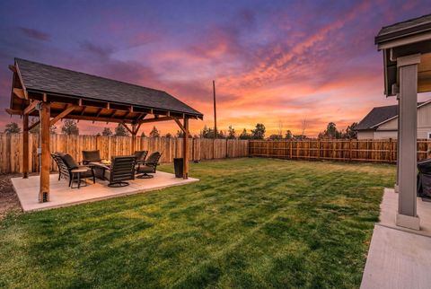 Tiny photo for 4980 SW Zenith Avenue, Redmond, OR 97756 (MLS # 220212433)