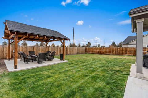Tiny photo for 4980 SW Zenith Avenue, Redmond, OR 97756 (MLS # 220212433)