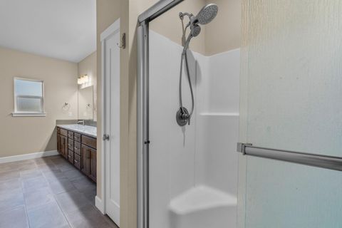 Tiny photo for 4980 SW Zenith Avenue, Redmond, OR 97756 (MLS # 220212433)