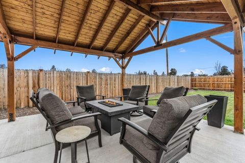 Tiny photo for 4980 SW Zenith Avenue, Redmond, OR 97756 (MLS # 220212433)