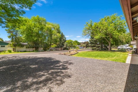 Tiny photo for 2108 NW 13th Street, Redmond, OR 97756 (MLS # 220224098)