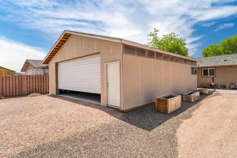 Tiny photo for 2108 NW 13th Street, Redmond, OR 97756 (MLS # 220224098)