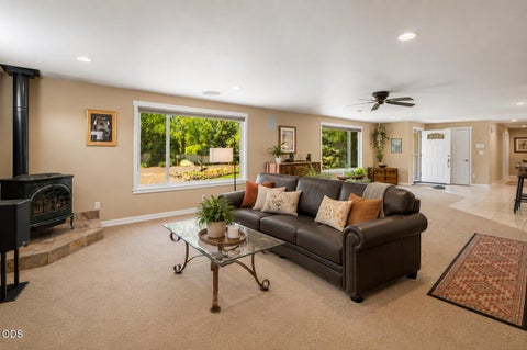 Tiny photo for 2108 NW 13th Street, Redmond, OR 97756 (MLS # 220224098)