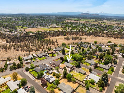Tiny photo for 2108 NW 13th Street, Redmond, OR 97756 (MLS # 220224098)