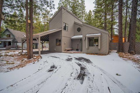 Tiny photo for 57522 Tamarack #13, Sunriver, OR 97707 (MLS # 220215753)