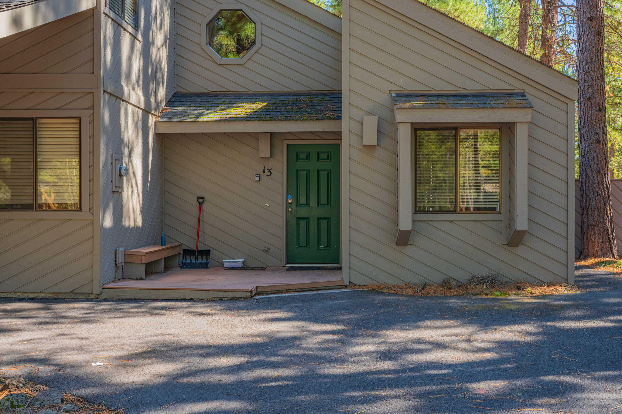 57522 Tamarack 13