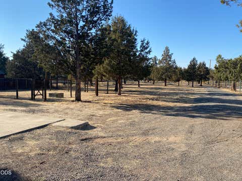 Tiny photo for 8445 SW High Cone Drive, Terrebonne, OR 97760 (MLS # 220226735)