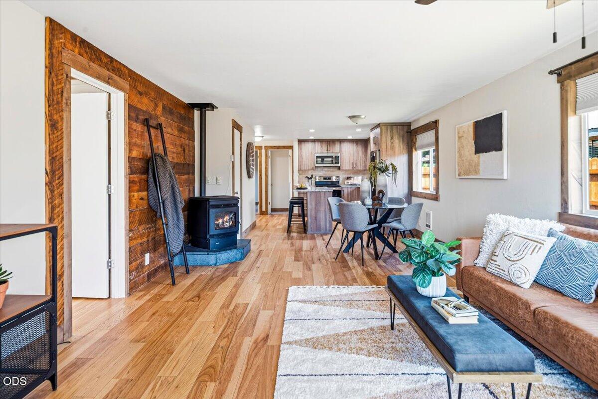 645 NW 7th Street