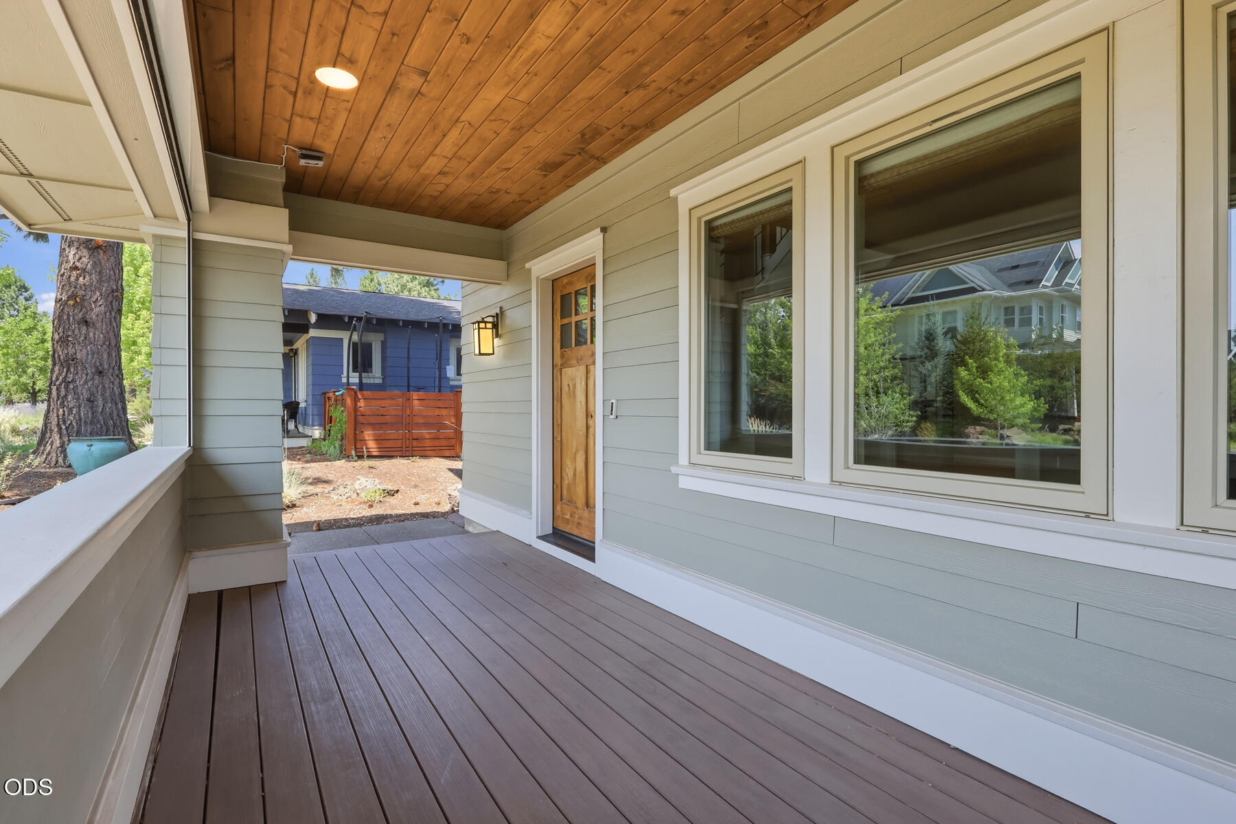 810 NW John Fremont Street