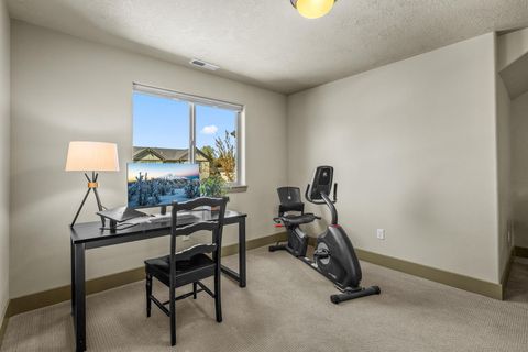 Tiny photo for 20177 Roper Lane, Bend, OR 97703 (MLS # 220220193)