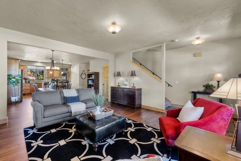Tiny photo for 20177 Roper Lane, Bend, OR 97703 (MLS # 220220193)