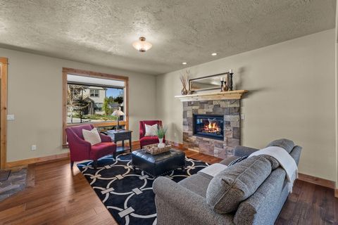 Tiny photo for 20177 Roper Lane, Bend, OR 97703 (MLS # 220220193)