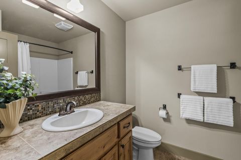 Tiny photo for 20177 Roper Lane, Bend, OR 97703 (MLS # 220220193)