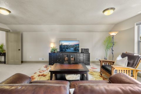 Tiny photo for 20177 Roper Lane, Bend, OR 97703 (MLS # 220220193)