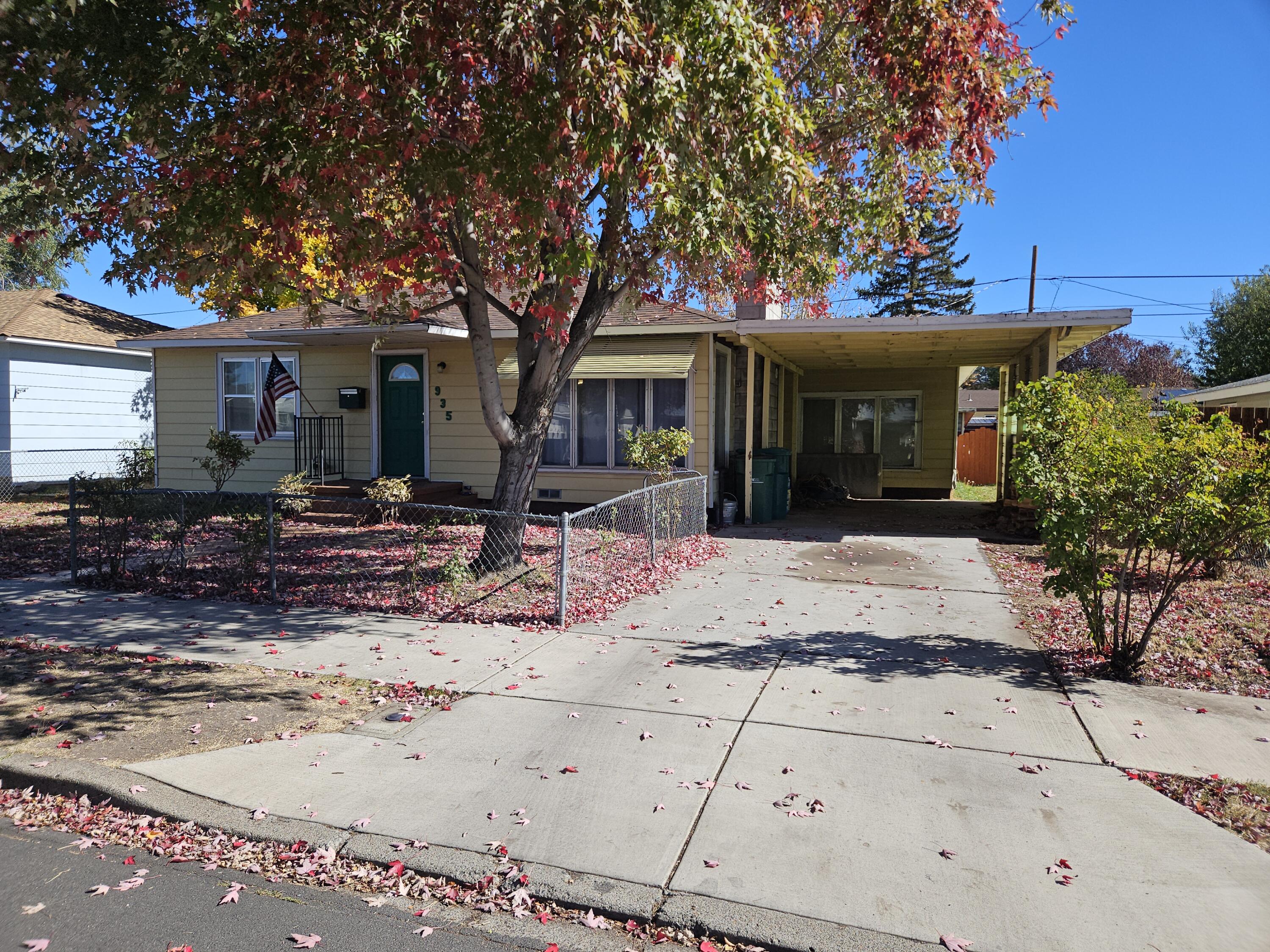 Old Orchard Manor - Residential