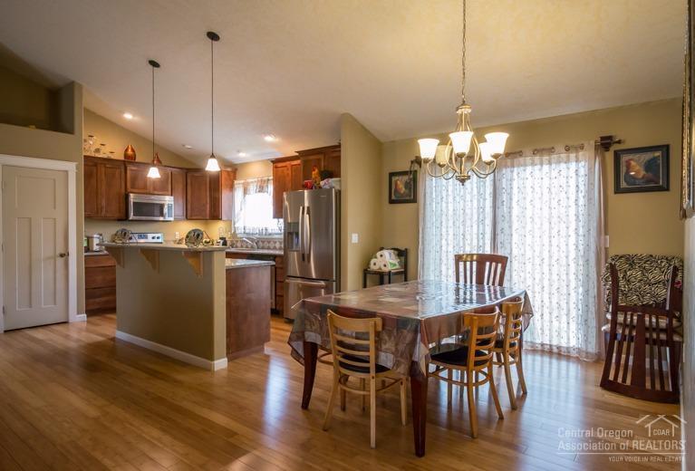 Ni Lah Sha Village - Residential