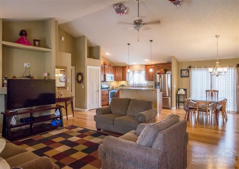 Ni Lah Sha Village - Residential