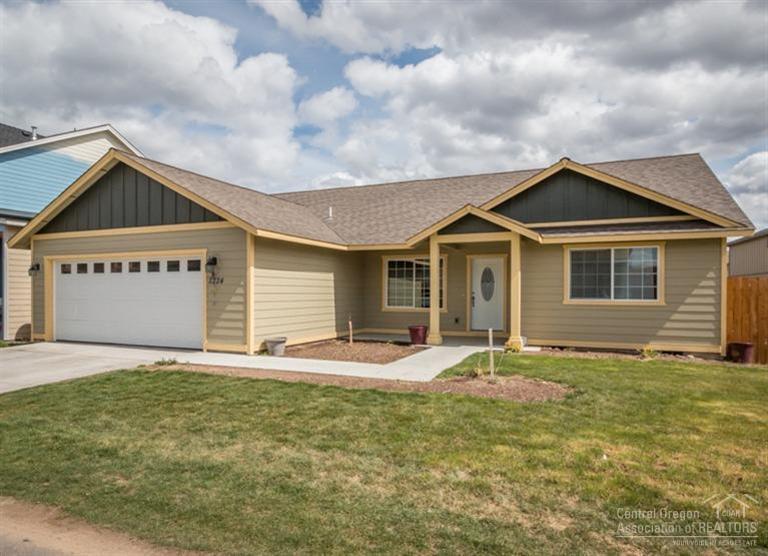 Ni Lah Sha Village - Residential