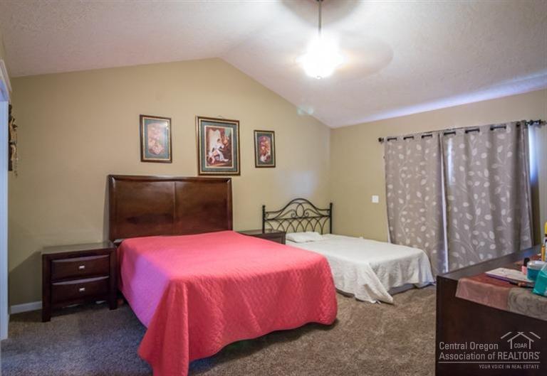 Ni Lah Sha Village - Residential