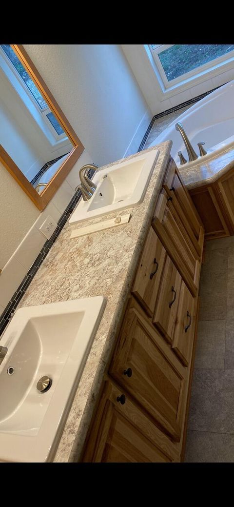 Tiny photo for 420 Reiten Drive, Ashland, OR 97520 (MLS # 220209913)