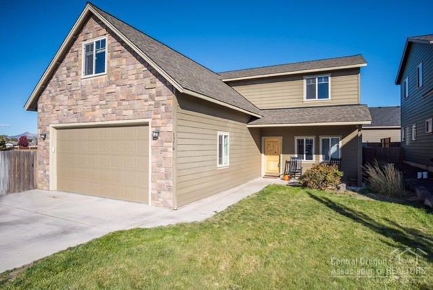 This spacious 2,251 sqft. 4 bedroom 2.5 bath plus bonus room home is located in the desirable NW Redmond neighborhood featuring a fully fenced yard, Master Suite on main level w/large walk-in closet & a full bath w/soaking tub & double vanity. Upstairs hosts not only the large extra bedrooms but also the oversized bonus room that is equipped w/ a 100''theater screen w/ HD projector that allows for a real theater experience. A/C, newly updated flooring, sprinkler system & extra nook possible for an office.