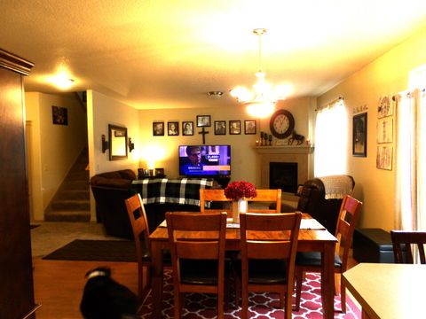 Tiny photo for 2885 SW Juniper Avenue, Redmond, OR 97756 (MLS # 220213976)