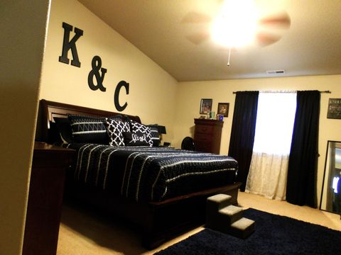 Tiny photo for 2885 SW Juniper Avenue, Redmond, OR 97756 (MLS # 220213976)