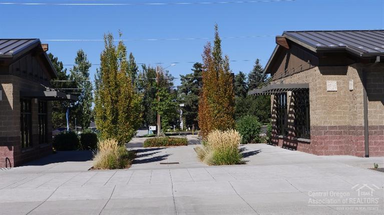 South Moreland Acres - Commercial Sale