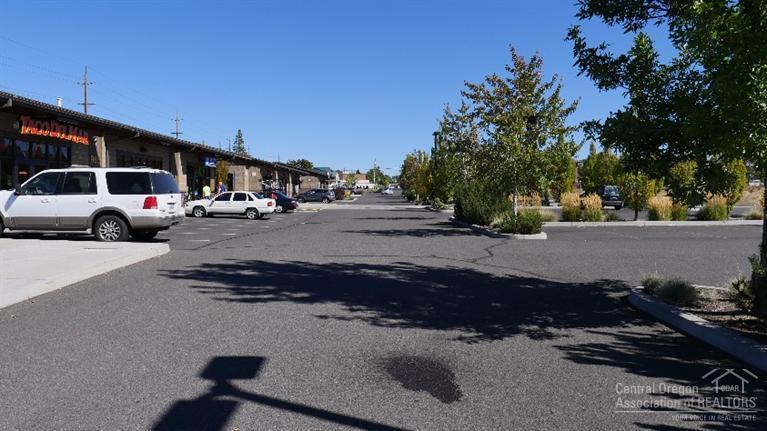 South Moreland Acres - Commercial Sale