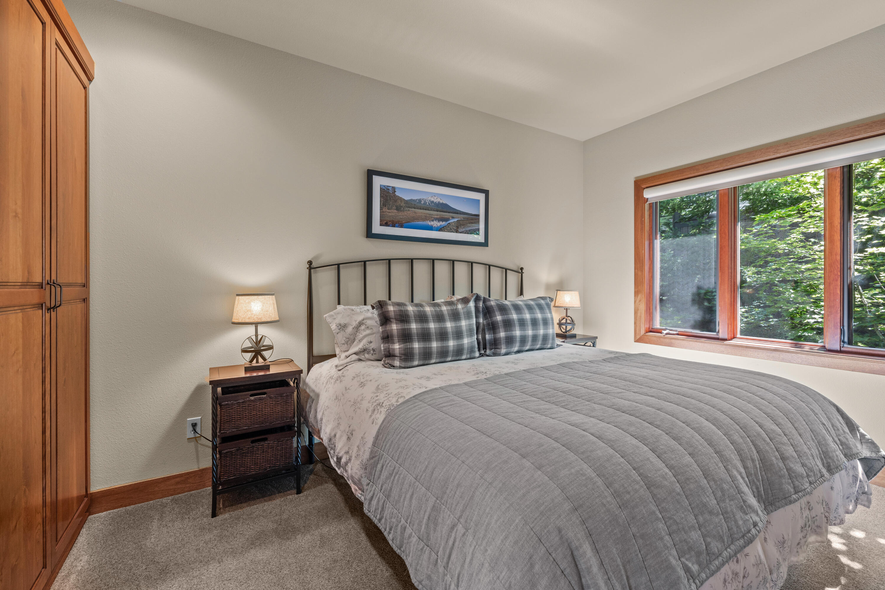 Broken Top - Residential