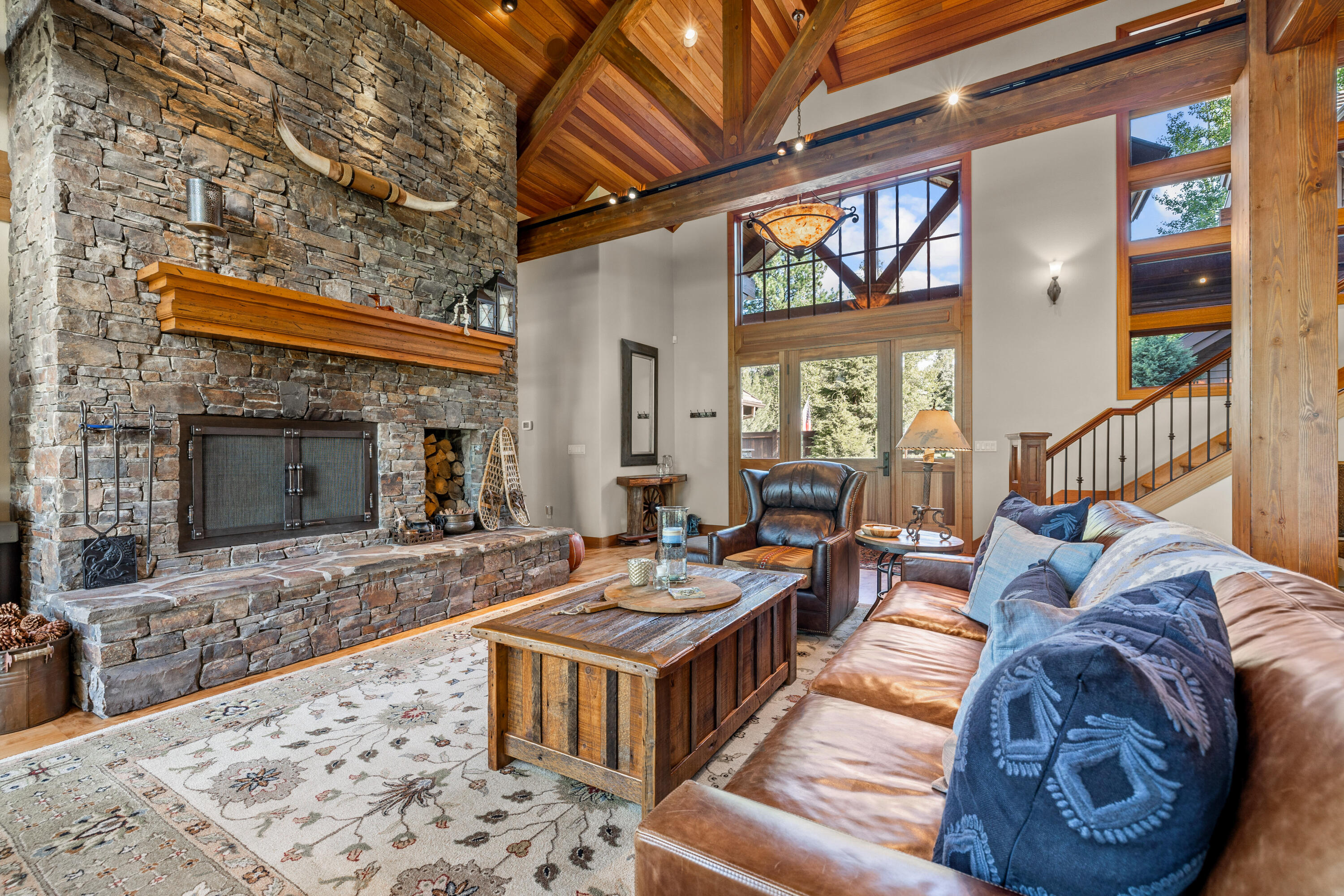 Broken Top - Residential