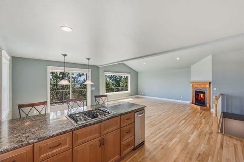 Tiny photo for 2409 NW Hillpine Court, Bend, OR 97703 (MLS # 220221344)