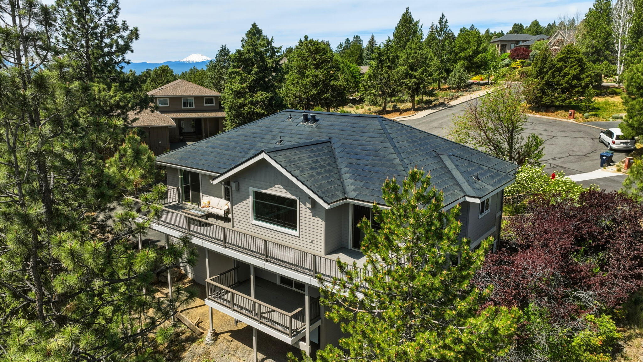 2409 NW Hillpine Court