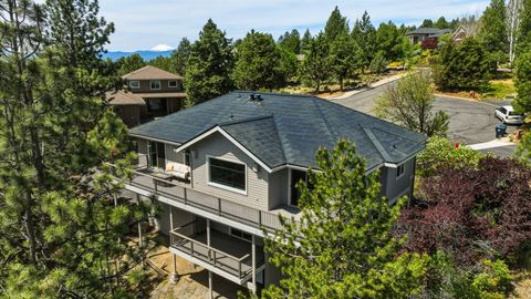 Tiny photo for 2409 NW Hillpine Court, Bend, OR 97703 (MLS # 220221344)