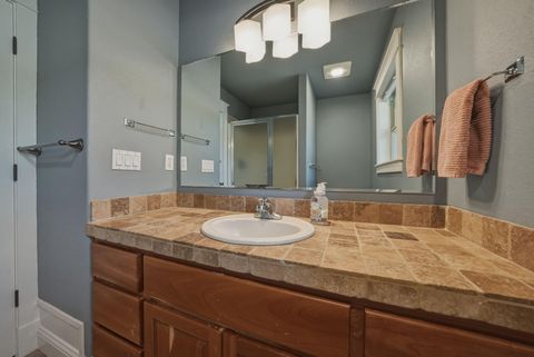 Tiny photo for 2409 NW Hillpine Court, Bend, OR 97703 (MLS # 220221344)