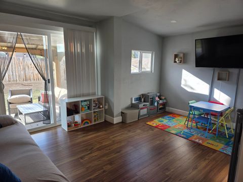 Tiny photo for 1071 NE NE Locksley Drive, Bend, OR 97701 (MLS # 220217555)