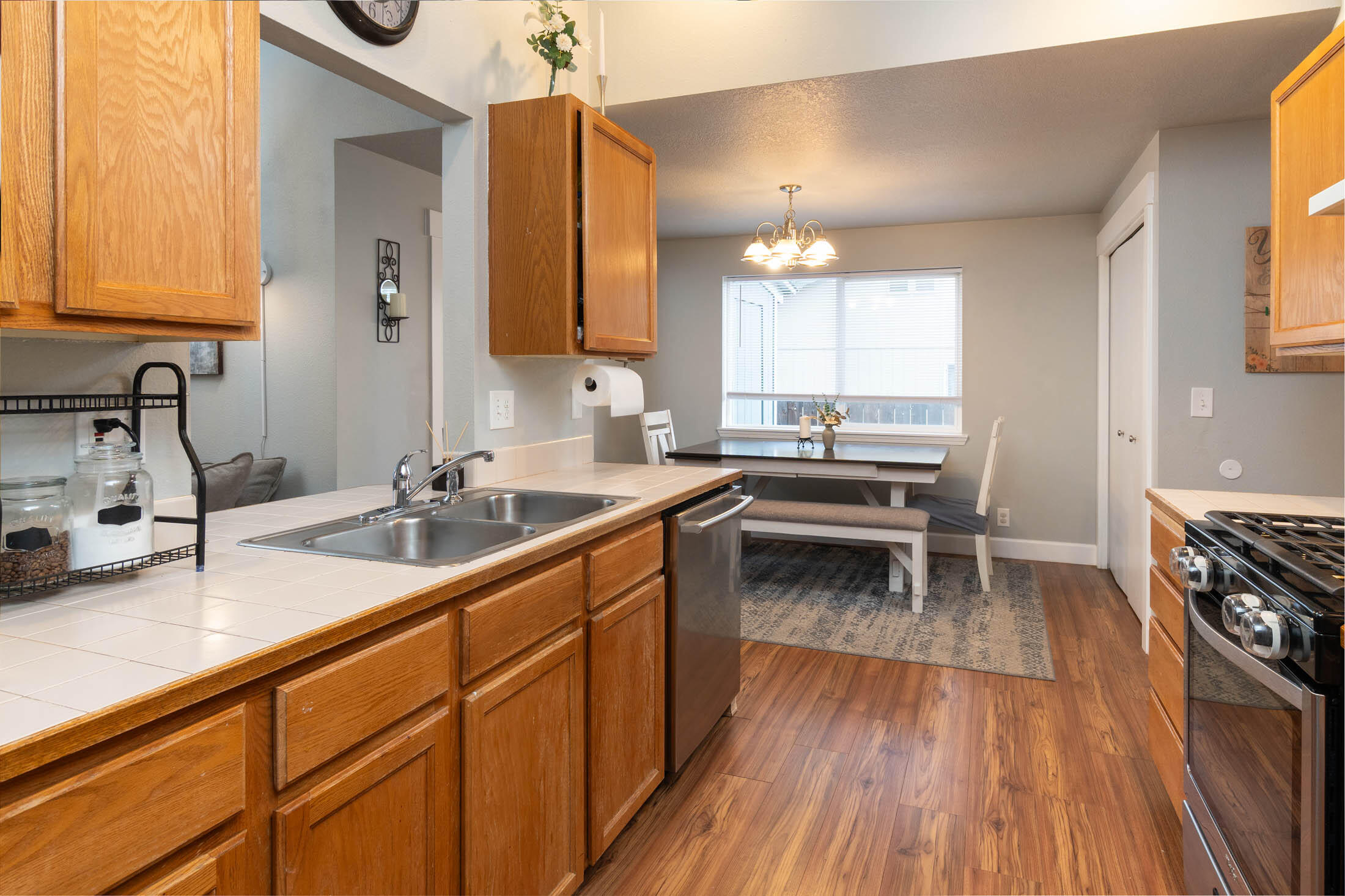 1071 NE Locksley Drive