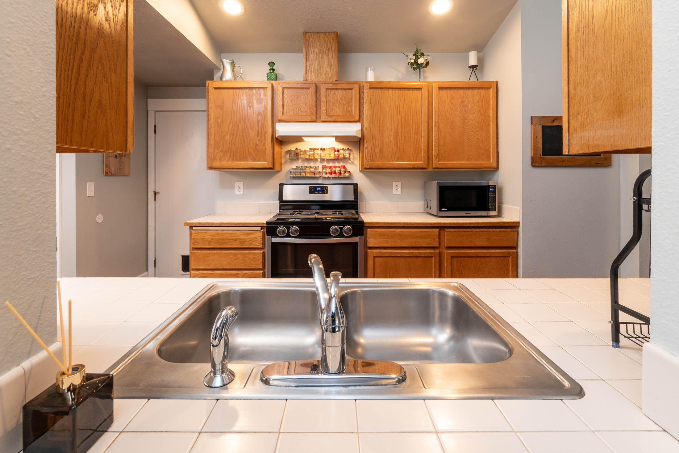 1071 NE Locksley Drive