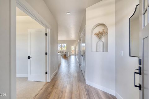 Tiny photo for 842 NW 18th Court, Redmond, OR 97756 (MLS # 220225098)