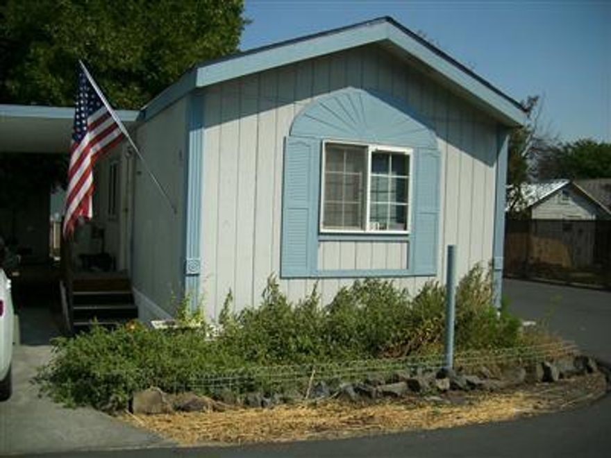 Looking for a great buy! Come view this 2 bedroom, 1 bath, 1995 Fleetwood Manufactured Home in a Park. (Talent Mobile Estates). Park rents are $320 a month which includes sewer & trash.