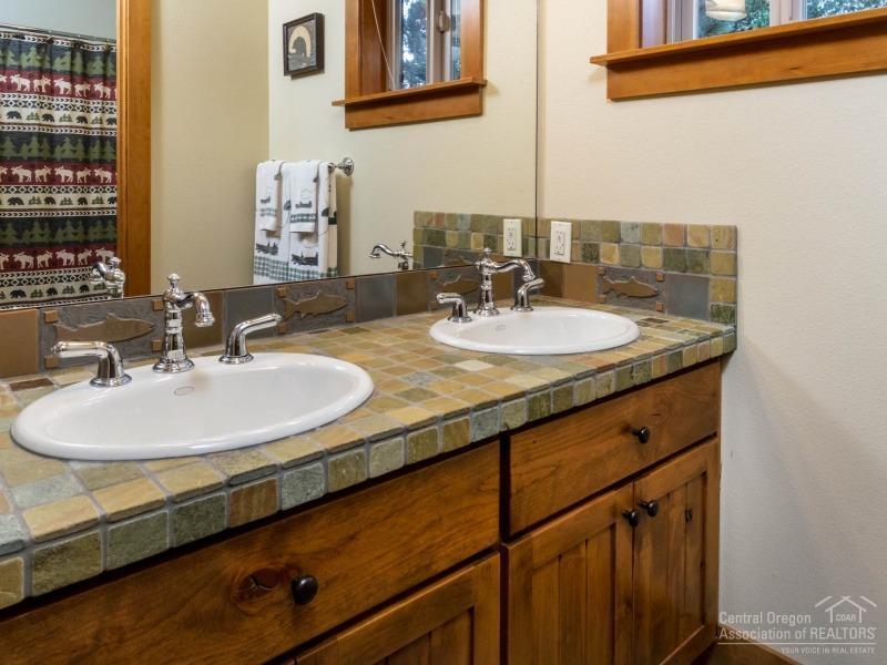 Fairway Point Villag - Residential