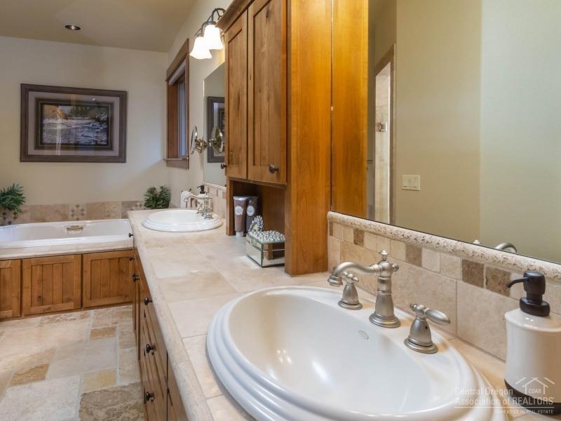 Fairway Point Villag - Residential