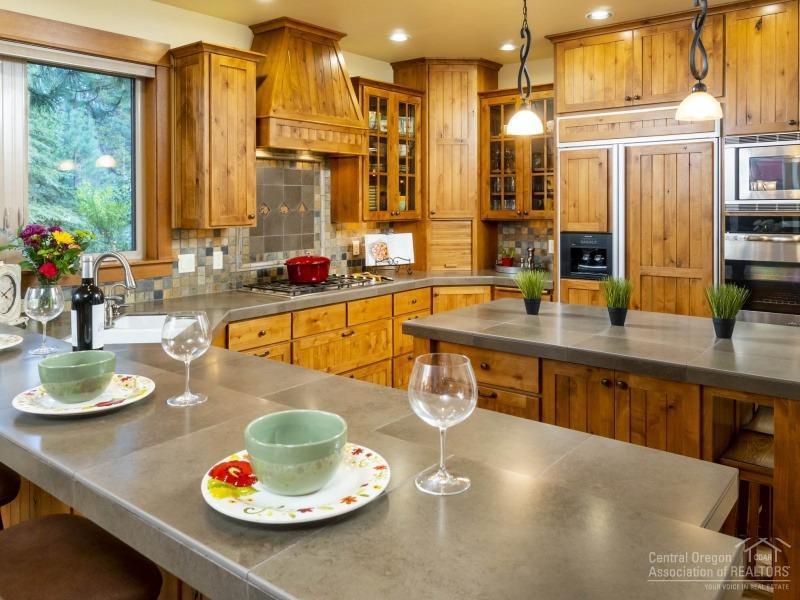 Fairway Point Villag - Residential